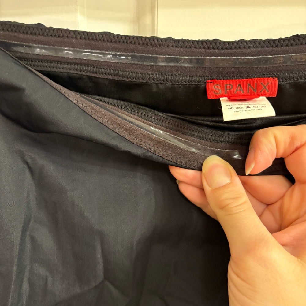 Spanx Black Swim Skirt, 18 - Picture 2 of 6